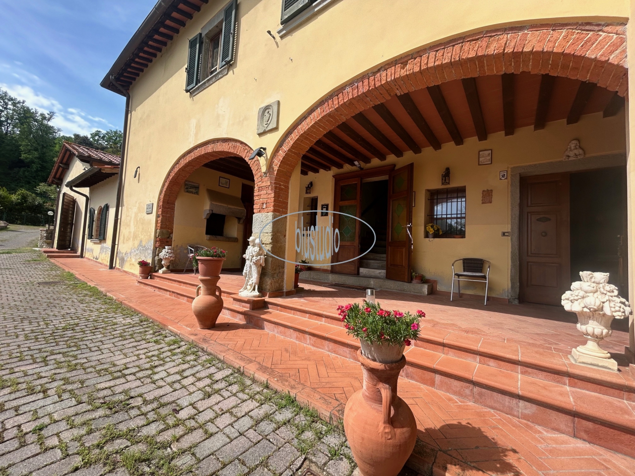 CASALE in VENDITA a LATERINA PERGINE VALDARNO 